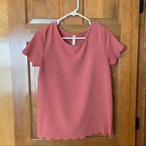 Dress top with scalloped hem